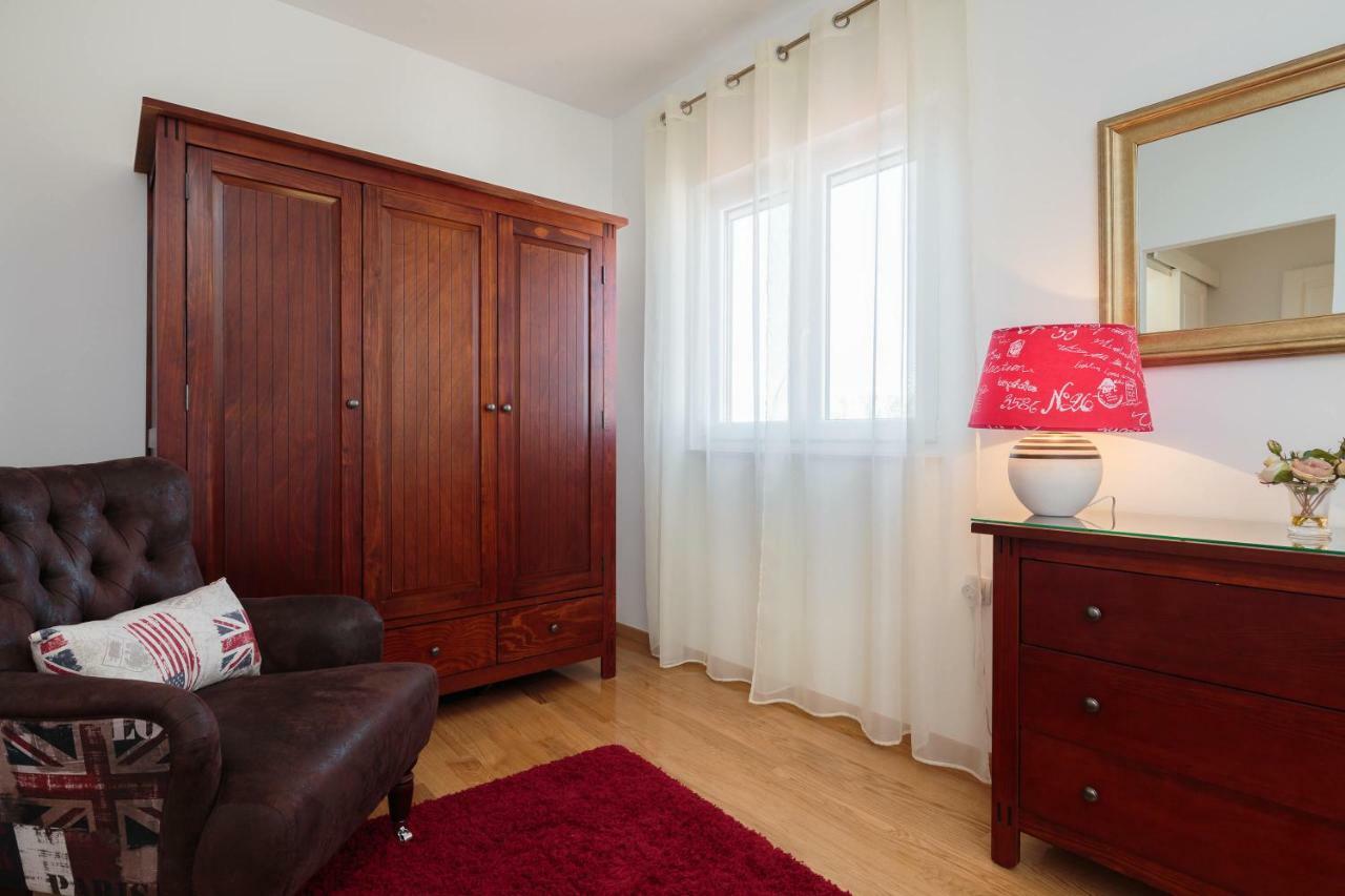 Holiday Home Brac Supetar Buitenkant foto