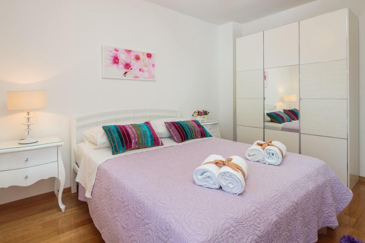 Holiday Home Brac Supetar Buitenkant foto