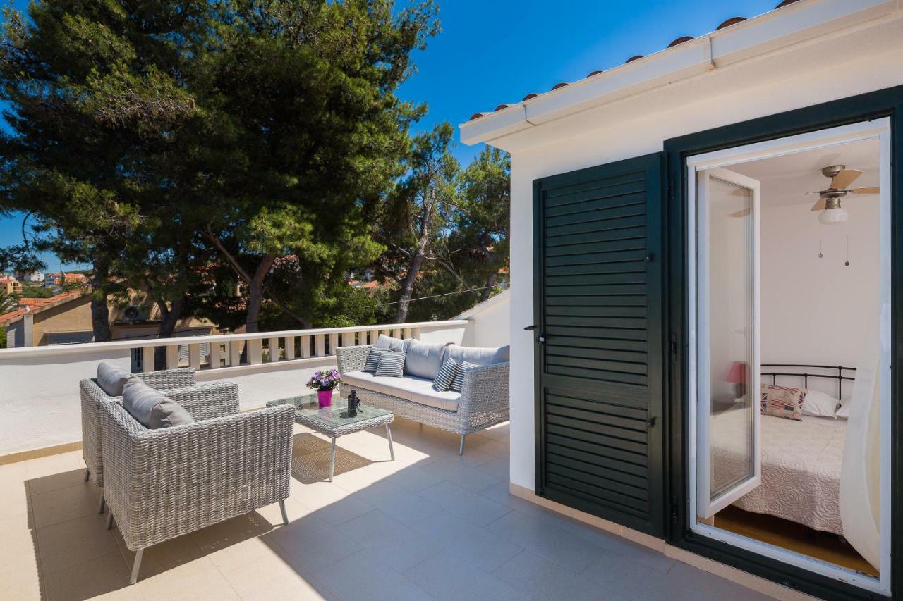 Holiday Home Brac Supetar Buitenkant foto