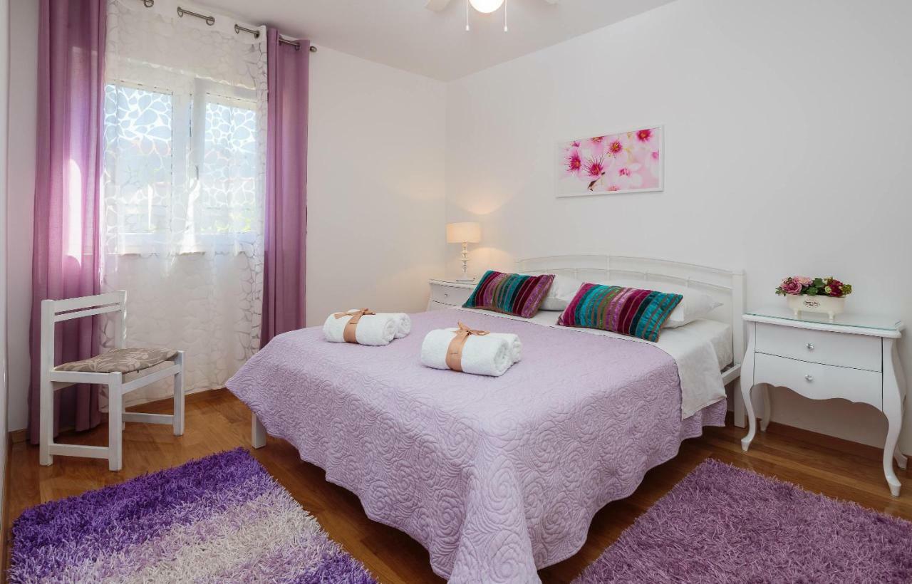 Holiday Home Brac Supetar Buitenkant foto