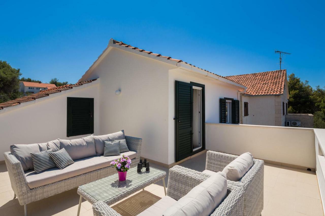 Holiday Home Brac Supetar Buitenkant foto