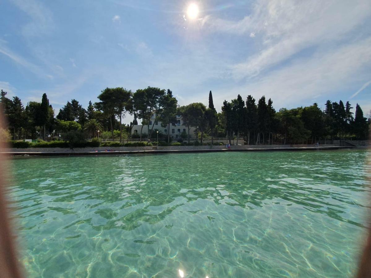 Holiday Home Brac Supetar Buitenkant foto